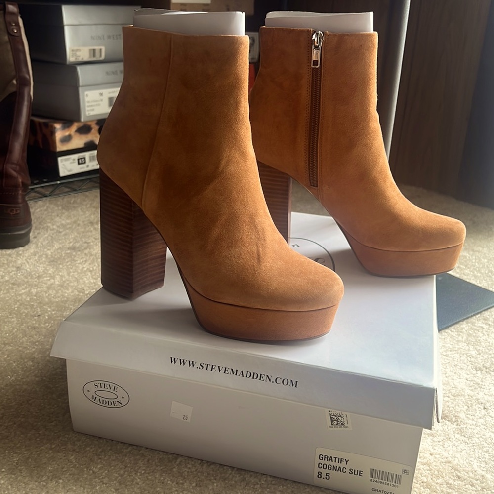 Steve Madden Gratify boot